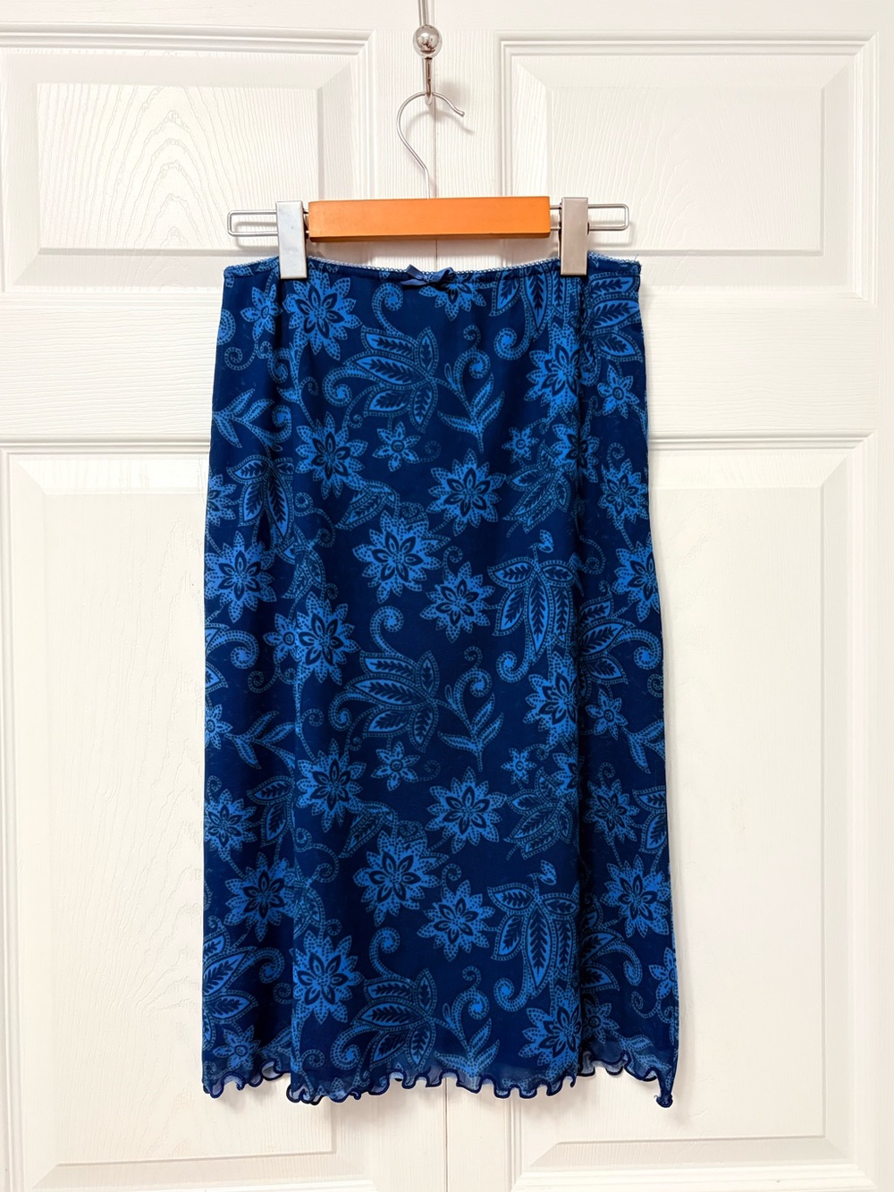 Urban Outfitters Blue Floral Mesh Midi Skirt – Size S